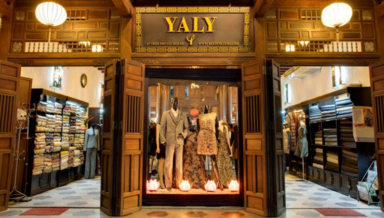 YALY COUTURE