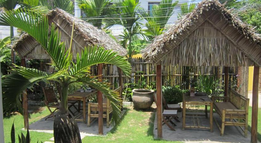 Local Beach Homestay - Hội An