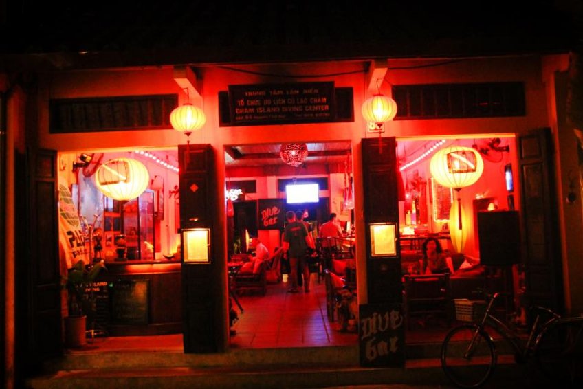 Dive Bar & Restaurant - Hội An