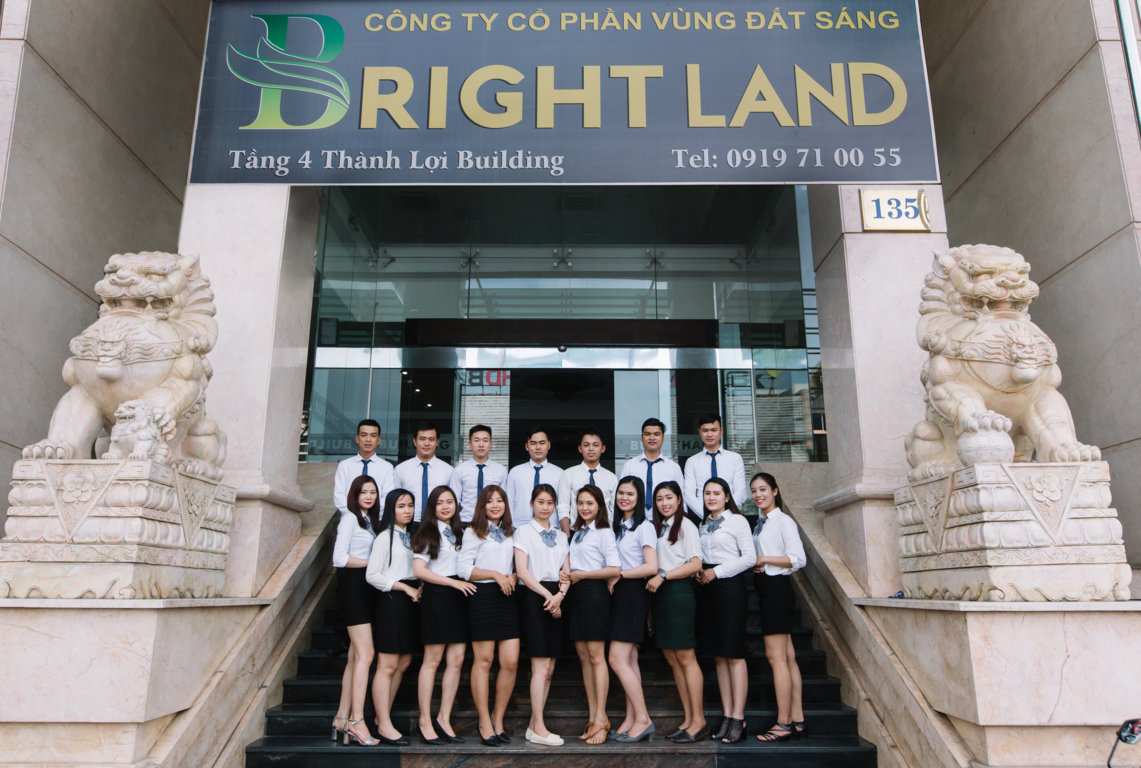 Công ty CP Vùng Đất Sáng (BrightLand) tuyển dụng (12/2017)