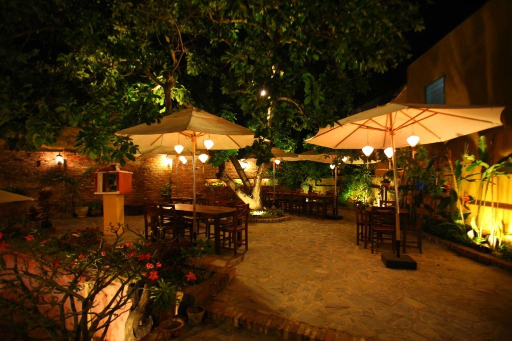 Bazar Cafe & Restaurant- Hội An