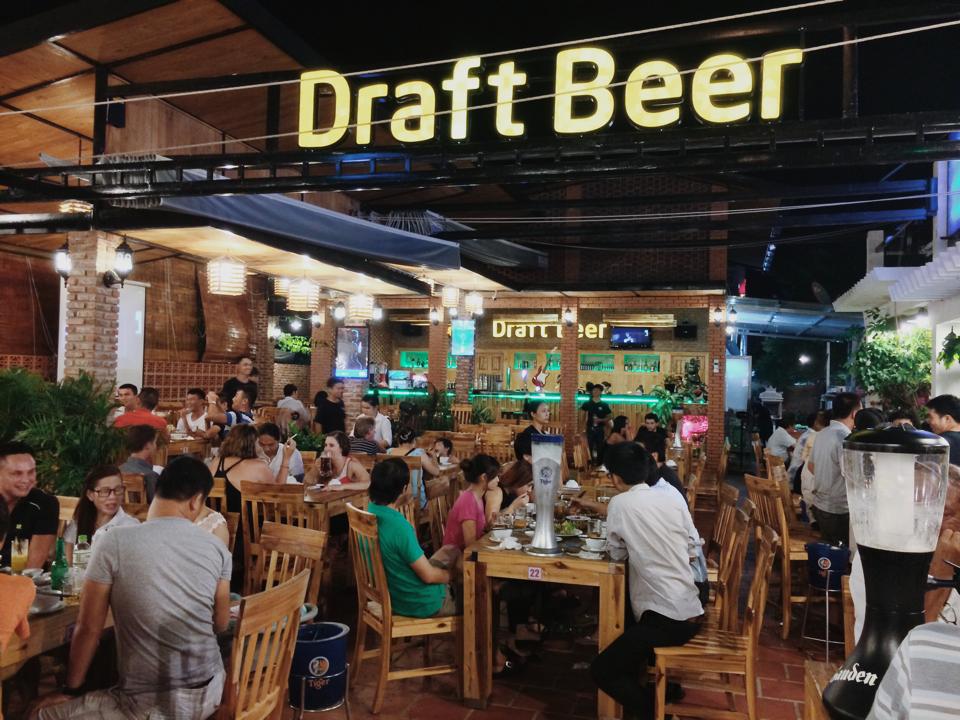 Nhà hàng draft beer tuyển dụng (11/2017)